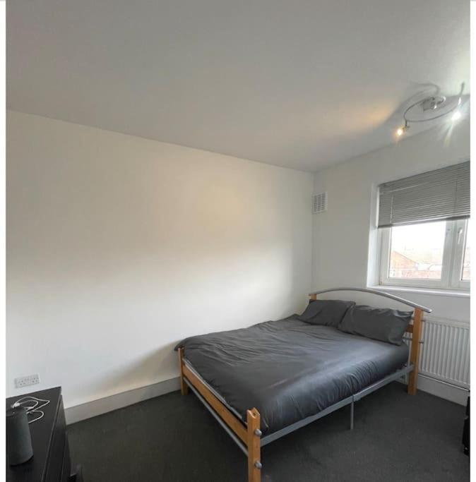 Private Guest Rooms In Tooting 伦敦 外观 照片